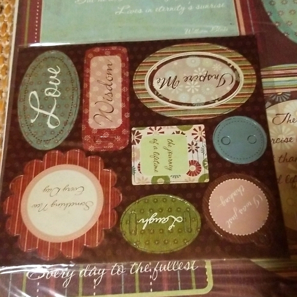 " My Life" scrapbooking kit - Picture 2 of 3